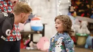 Caoimhín Kelleher surprises Cealan Green | The Late Late Toy Show 2022