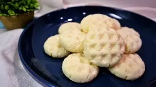 Vanilla Melt Away Cookies | Just 4 Ingredients!
