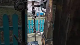 Вертикальний гідроколун. Ножне управління розподільником Р80 3/1-22