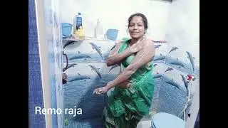 Tamil hottie aunty bath green saree 💚 💚 💚 💚 💚 💚