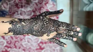 New Year, New Mehndi! 2024 Designs to Try Now #MehndiInspiration #MehndiArt #HennaDesigns