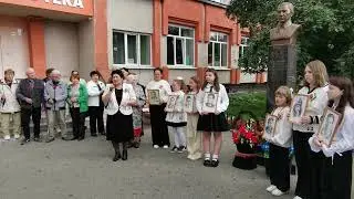 Розалия Синцова читает стихотворение Мусы Джалиля «Җырларым» («Мои песни»)/ www.serovglobus.ru
