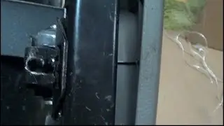 Почему стучат автомобильные сидения