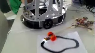 Lets make robots analog line follower robot at Campus Party Europe