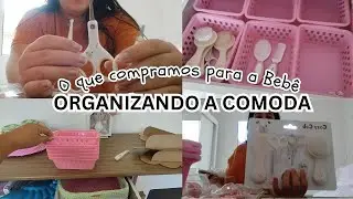 ORGANIZANDO A COMODA DA MINHA BEBÊ | DETALHES DO QUARTO DA MINHA #BEBÊ MENINA | COMPRAS PARA A BEBÊ