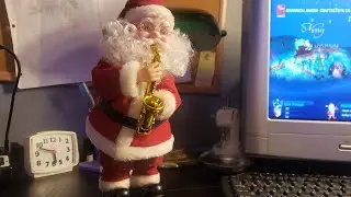 B&D - 10 Inch Wiggle Santa (Santa Coat, Saxophone)