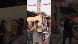 Lomba 17an Makan kerupuk Pake nasi😅👏