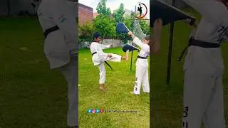 Double kicks #taekwondo #reels #headshot #viral #kick #martialart #sport #youtubeshorts #shorts