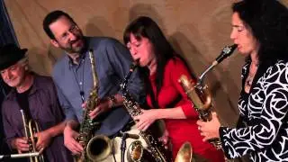 Marlon Sobol and Zion80 Perform in the Toca Studio - Tov L' Hodot