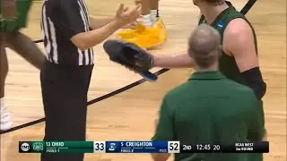 Ohio Bobcats Player's Shoe Gives out in NCAA Tournament Game 2021