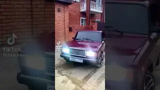 ваз 2107  на дисках рельсы.