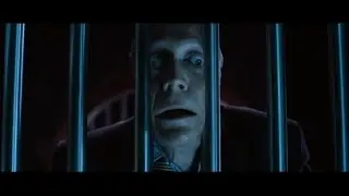 Cенатор Келли сбегает из тюрьмы Магнето.Люди Икс X-Men 2000