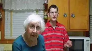 Feed Me Bubbe Episode #8 Chicken Soup Series PART 1 Closed Captioned by Project ReadOn