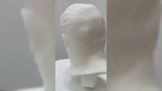 Use CreatBot,bring your hero to life!