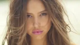 Sexy Model Alexis Ren Delicious 😋