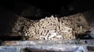 Fuel pellets in a regular garage stove. Experiment.