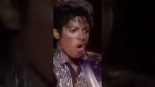 M. J. - Ay Yürüyüşü