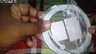 Unboxing Macbook Pro Magesafe L size pin Charger