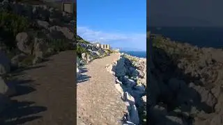 Очень живописная дорожка на берегу моря. Где она?  