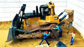 RC bulldozer accident at work! Construction Toy Vehicles repair action video for kids