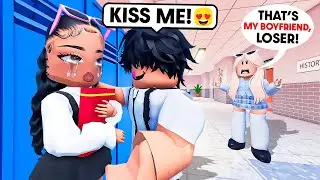 MY BESTFRIEND BOYFRIEND FELL IN LOVE WITH ME (BERRY AVENUE)