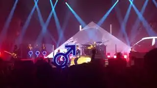 The Killers - Run for cover (Zénith de Paris)