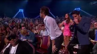 Harry Styles twerking (Teen Choice Awards 2013)