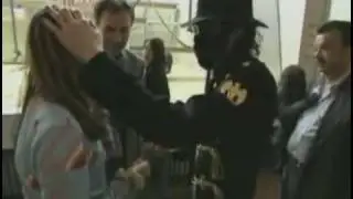 Michael Jackson hugs a Fan