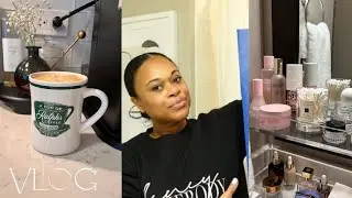 VLOG| nail salon + mini nordstrom haul more organizational shopping & bathroom organization tour