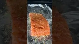 Salmon and rice be hitting #food #foodie #kinder #recipe #salmon #rice
