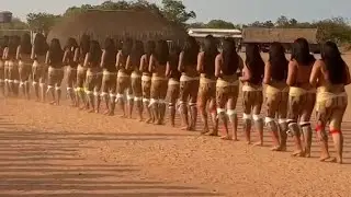 Mulheres indígenas xinguanas dançando na cerimônia kuarup 🔥