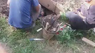 Что делают эти люди?