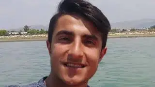 Cem CAN Bile bile sevdim o hayırsızı