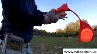 MTM EZ-Throw - clay target throwing stick for clay target shooting