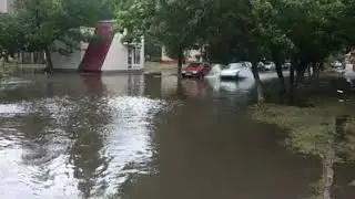Потоп в Бердянске 2020. БЕРДЯНСК ЗАТОПИЛО 2020. Затопило город Бердянск-8