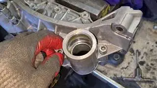 DAF 105 oil pump in section