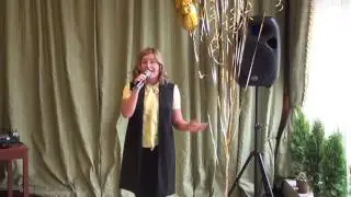 Поющая ведущая на свадьбу
