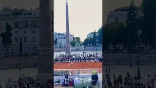 Tennis comes to Piazza del Popolo 🎾🎾🎾