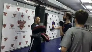 Отработка удара. Уроки самообороны в Красноярске