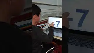 Жони😊