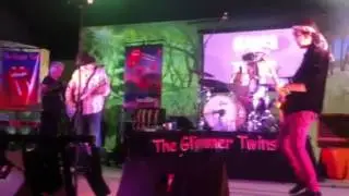 The Glimmer Twins Doing  Can't You Hear Me Knocking