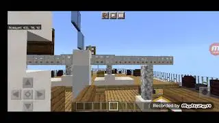 плыву на корабле Титаник в Майнкрафт пе