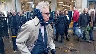 very impressive man stood like a statue at the Manchester Christmas markets 2023