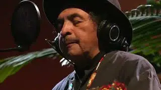 TRADITIONAL POMO: 'Hoy-Ya-A' (Shake Head Coming Out Song)