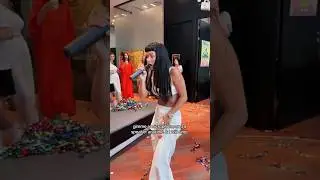 Dame la Mano ❤️ taking over @NeverseaFestival office