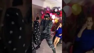 Эрик - стриптиз | bravomos.ru