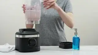 K150 Blender Cleaning Blender