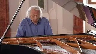 Radoslav Kvapil Still Going at 90! Beautiful performance of Debussy's Canope