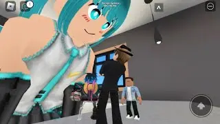 Hastune Miku Becomes a Giantess | Roblox