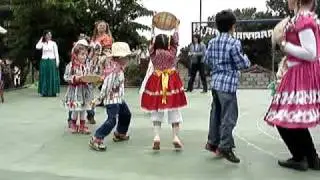 Penero Xerem coreografia de festa junina - Professora Hermínia Simone - 2008